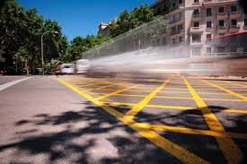 yellow grid road markings