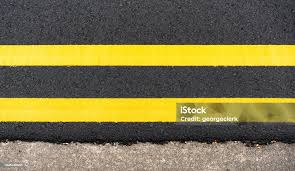 yellow street lines