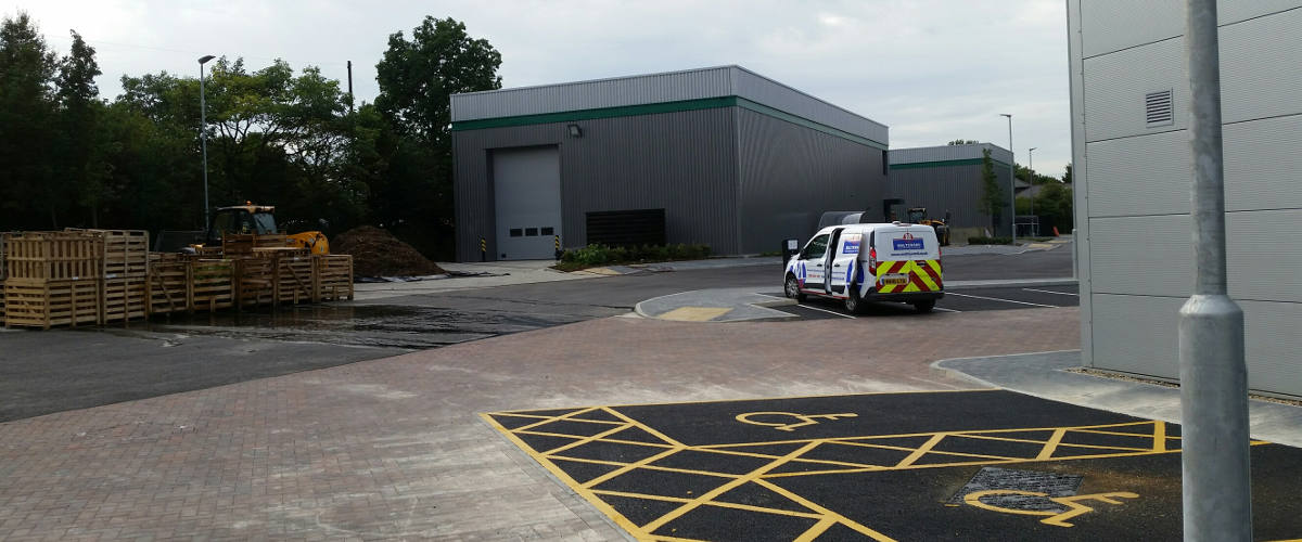 car park line painting