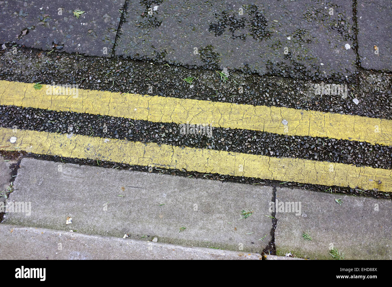 yellow lines painted at intervals